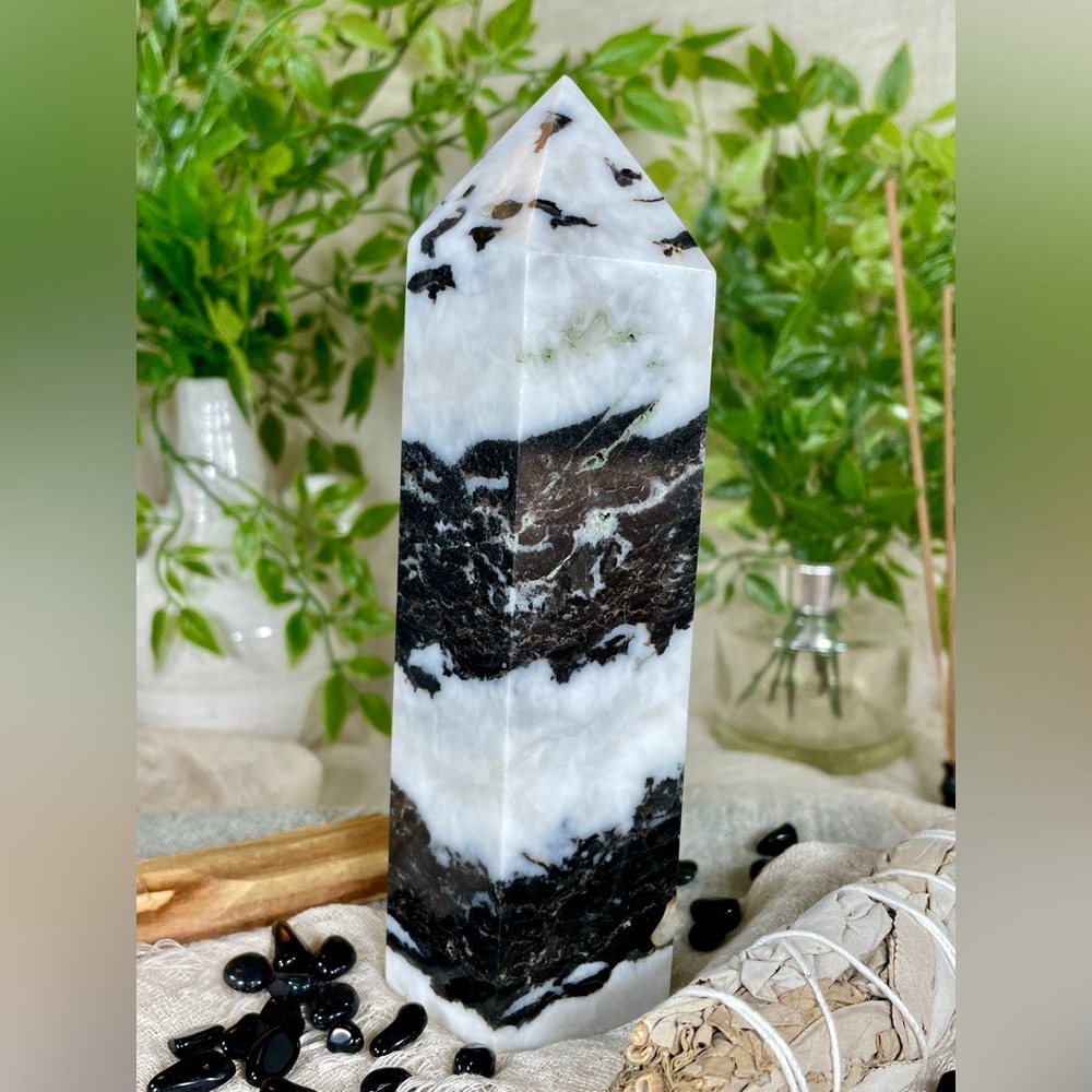 2355 Zebra Jasper Crystal Tower - Picture 9 of 13